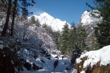 Langtang - Ganja La Pass - Helambu Trek